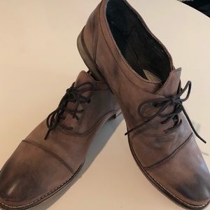 Free People Distressed Taupe Oxford Loafer Size 40